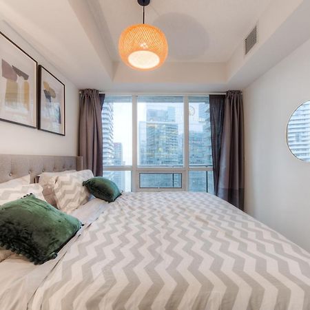 Stylish Newly Furnished Condo With Beautiful Lake View Toronto Luaran gambar