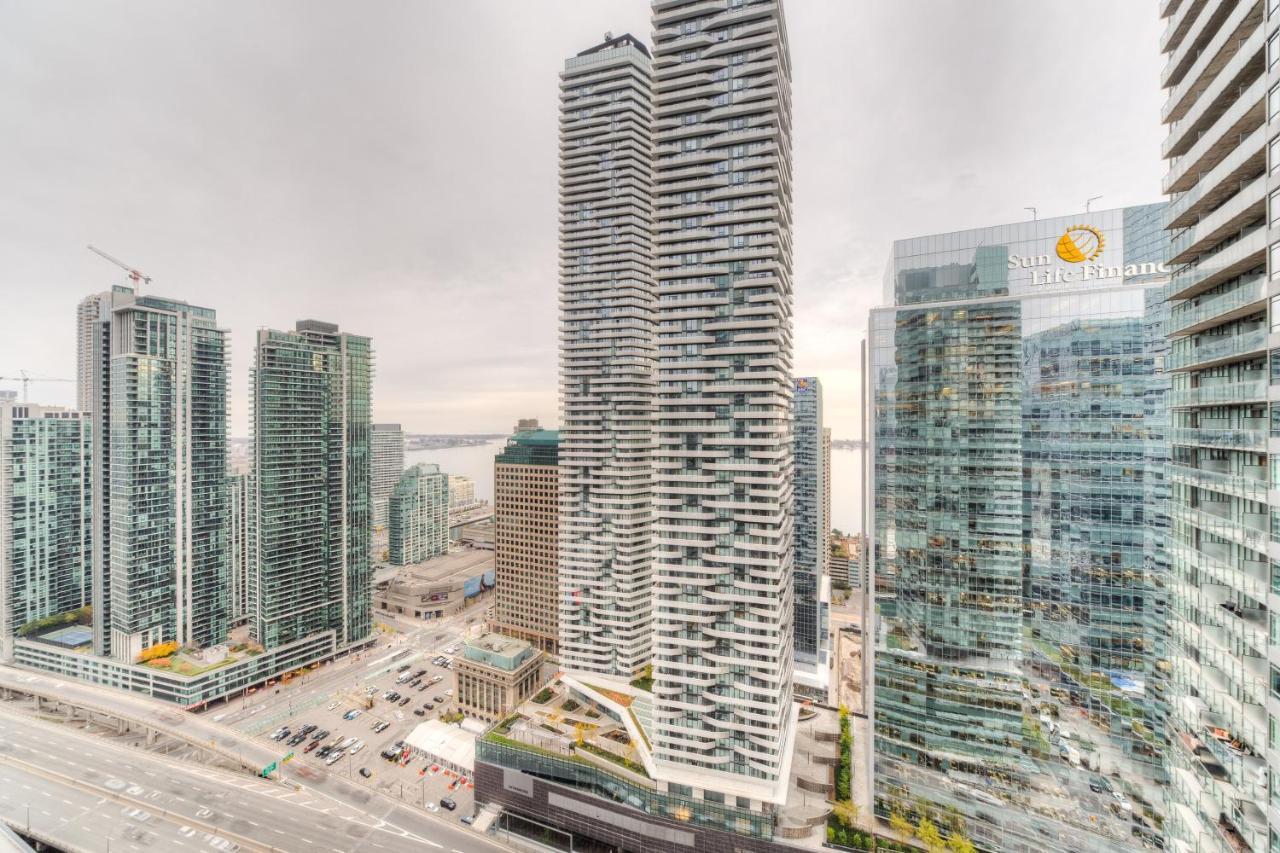 Stylish Newly Furnished Condo With Beautiful Lake View Toronto Luaran gambar