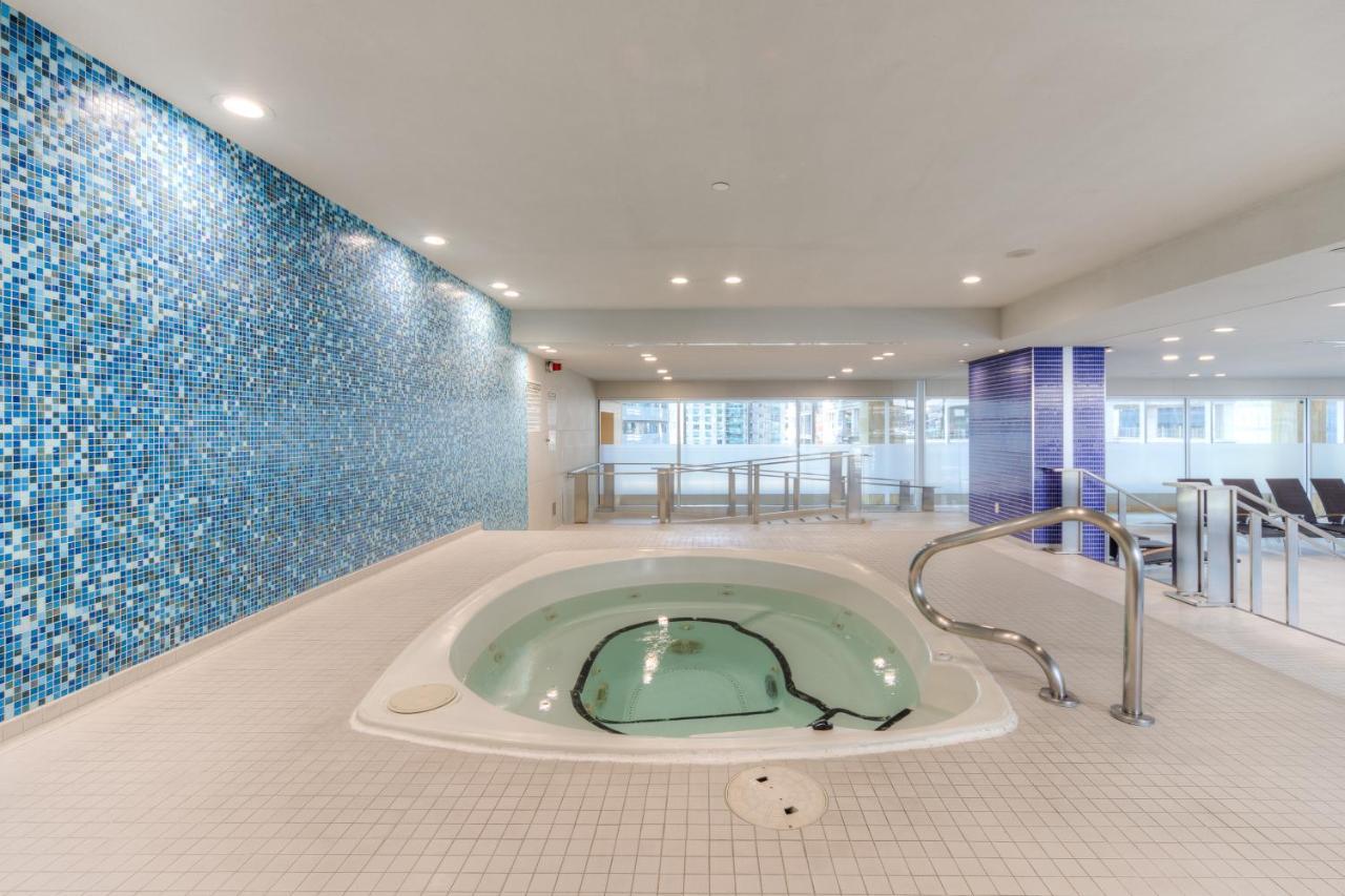 Stylish Newly Furnished Condo With Beautiful Lake View Toronto Luaran gambar